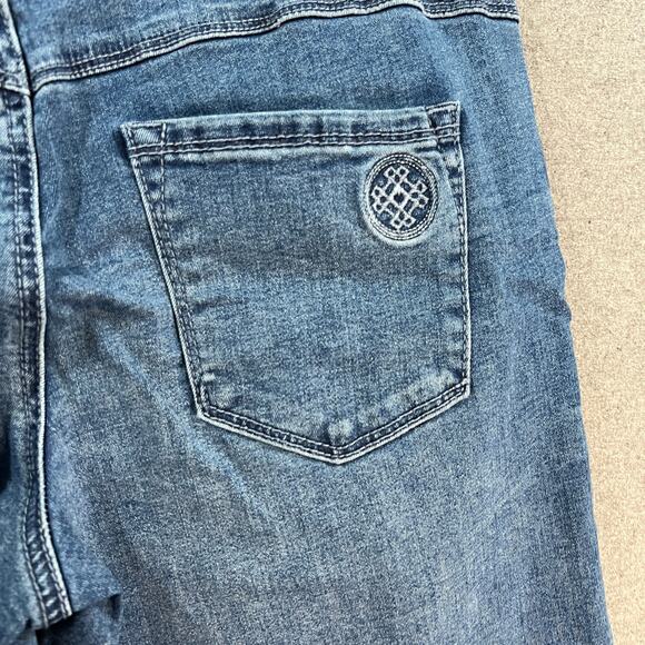 Laurie Felt Petite BFF Denim Curve Wide-Leg Crop Jeans True Blue, Petite 12 - Picture 6 of 12